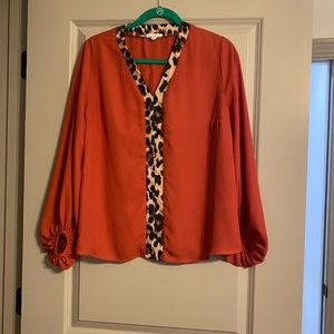 Adorable Women’s Top!!